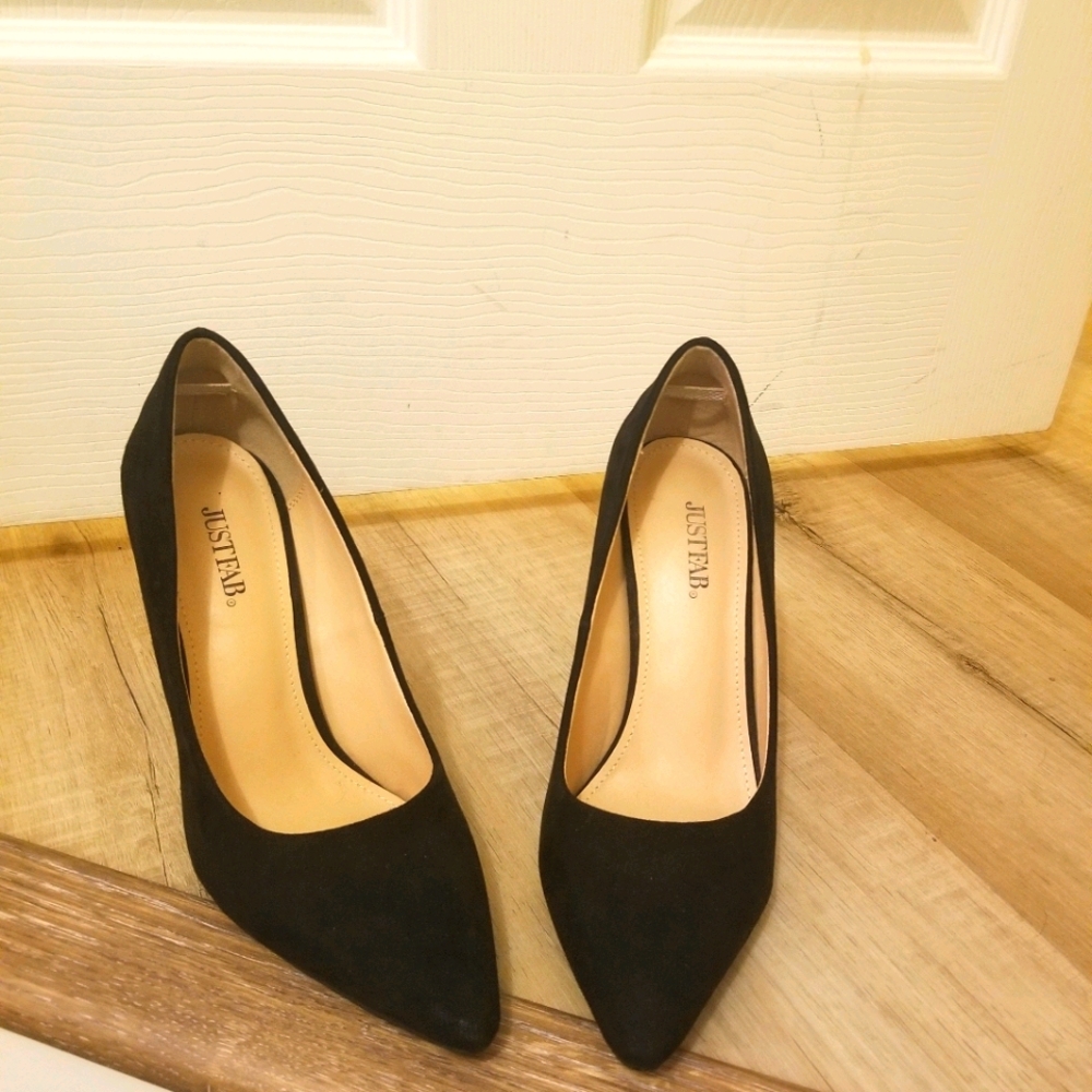 Just Fab Black Suede Pumps